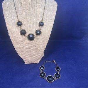 Necklace & bracelet set
